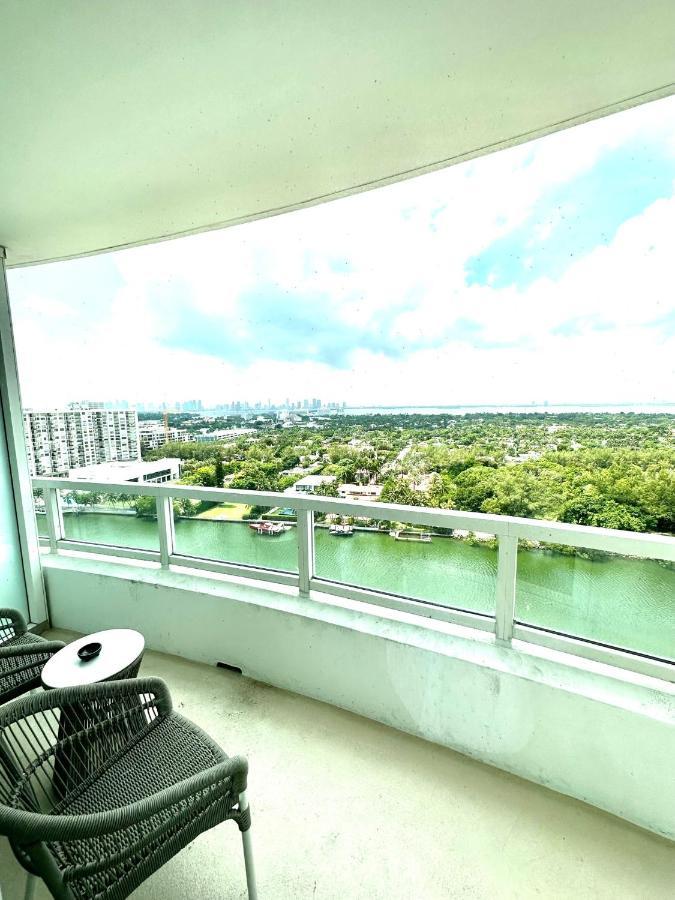 Fontainebleau Miami Beach,Tresor Ngoại thất bức ảnh