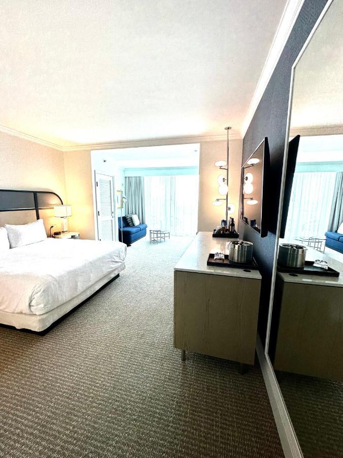 Fontainebleau Miami Beach,Tresor Ngoại thất bức ảnh
